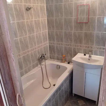 Chroustkov דירה *